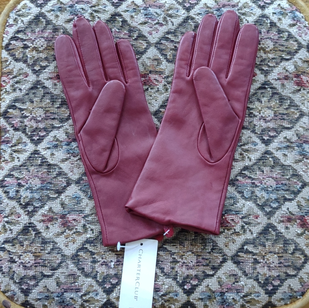 NWT red leather and cashmere lined gloves!